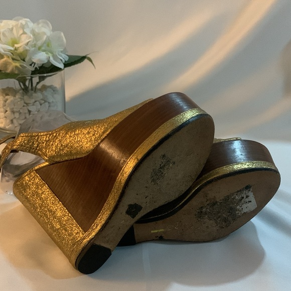 DOLCE VITA Camryn Dark Gold Ankle Strap Platform Wedge Sandal - Picture 13 of 14